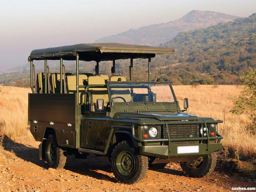 land rover safari truck