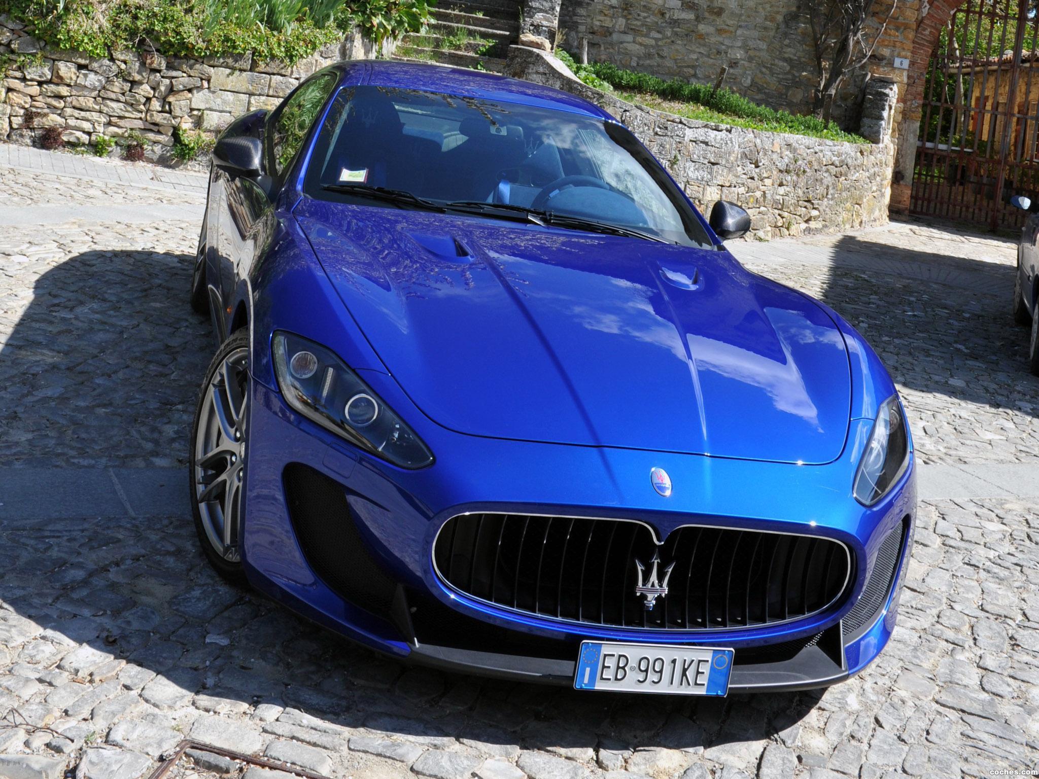 Глупый синий. Мазератти matheratti, Мазератти. Maserati 206. Мазератти голубая. Мазератти 5l голубая.