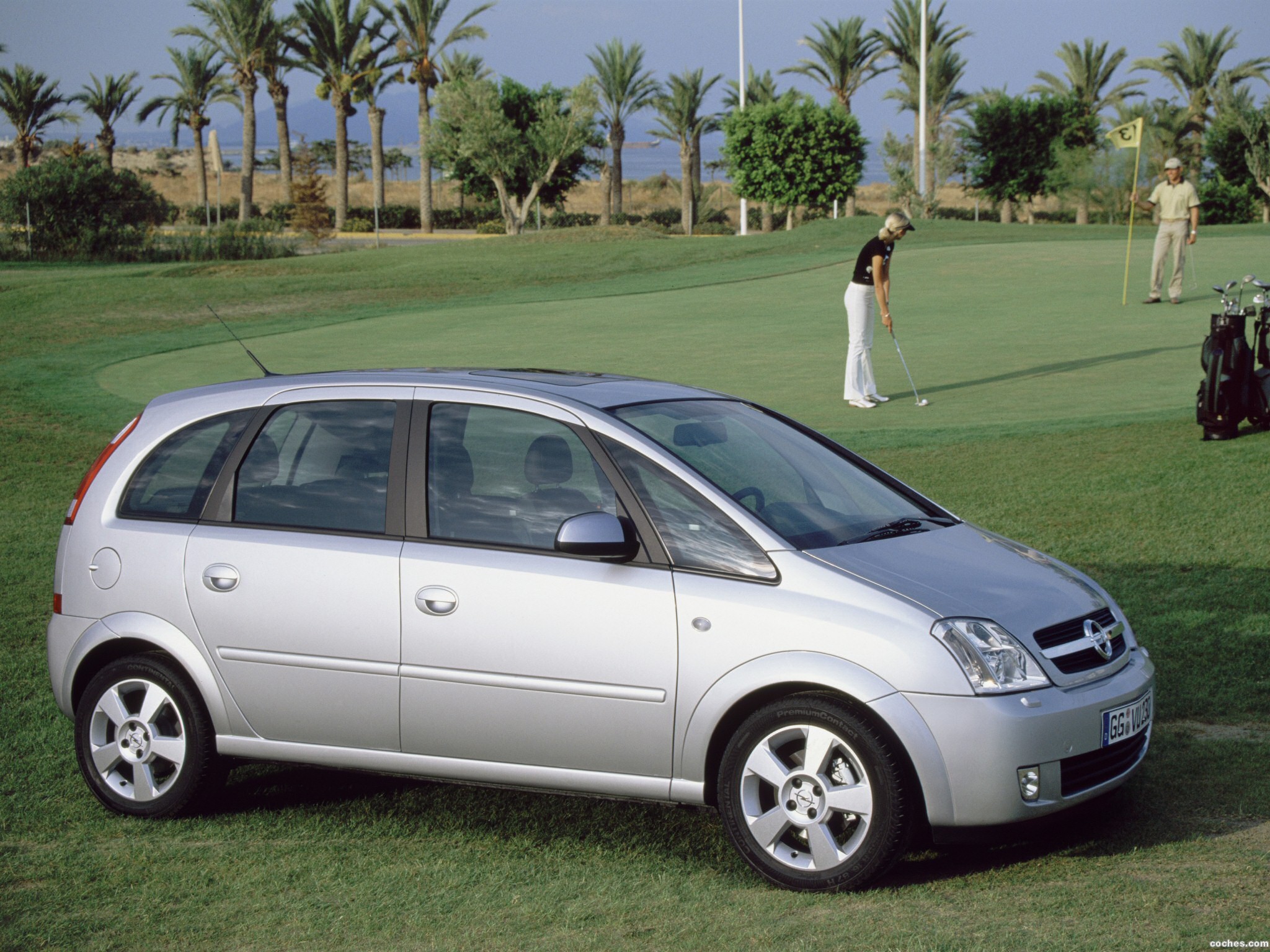 Опель 1 поколение. Opel Meriva 2002. Opel Meriva 2003. Opel Meriva 1. Опель Мерива 1 6 2003.