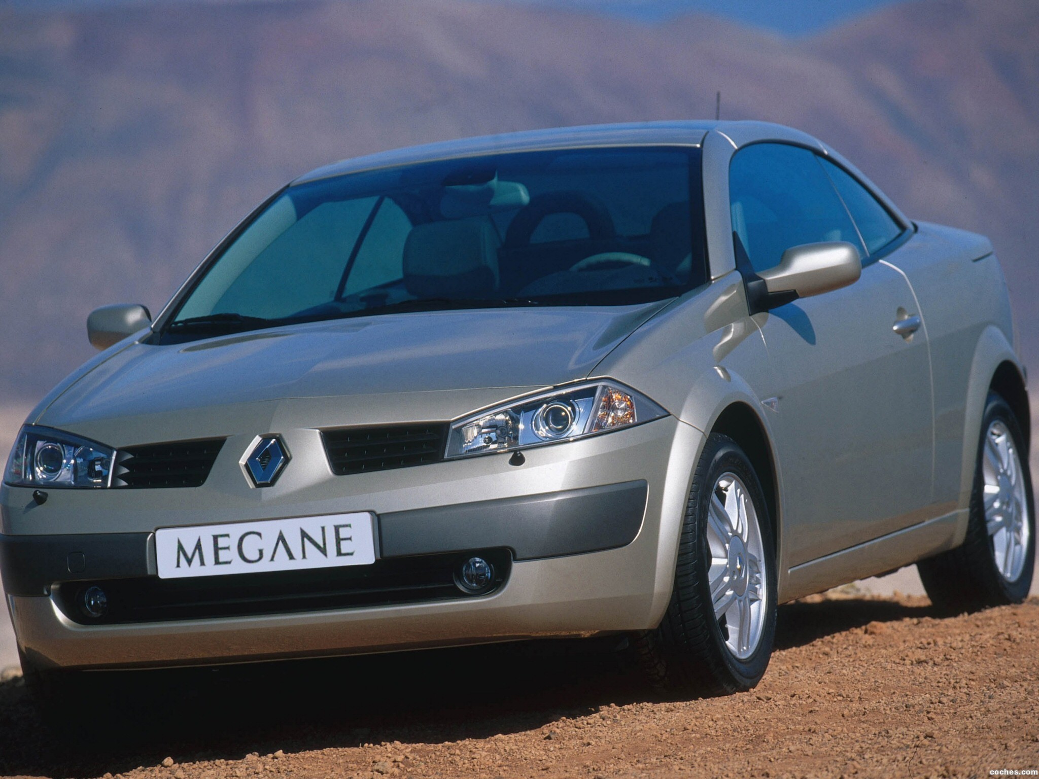 Автомобили renault megane. Renault Megane 2. Рено Меган 2 2002. Renault Megan 2. Renault Megane 2 Coupe.